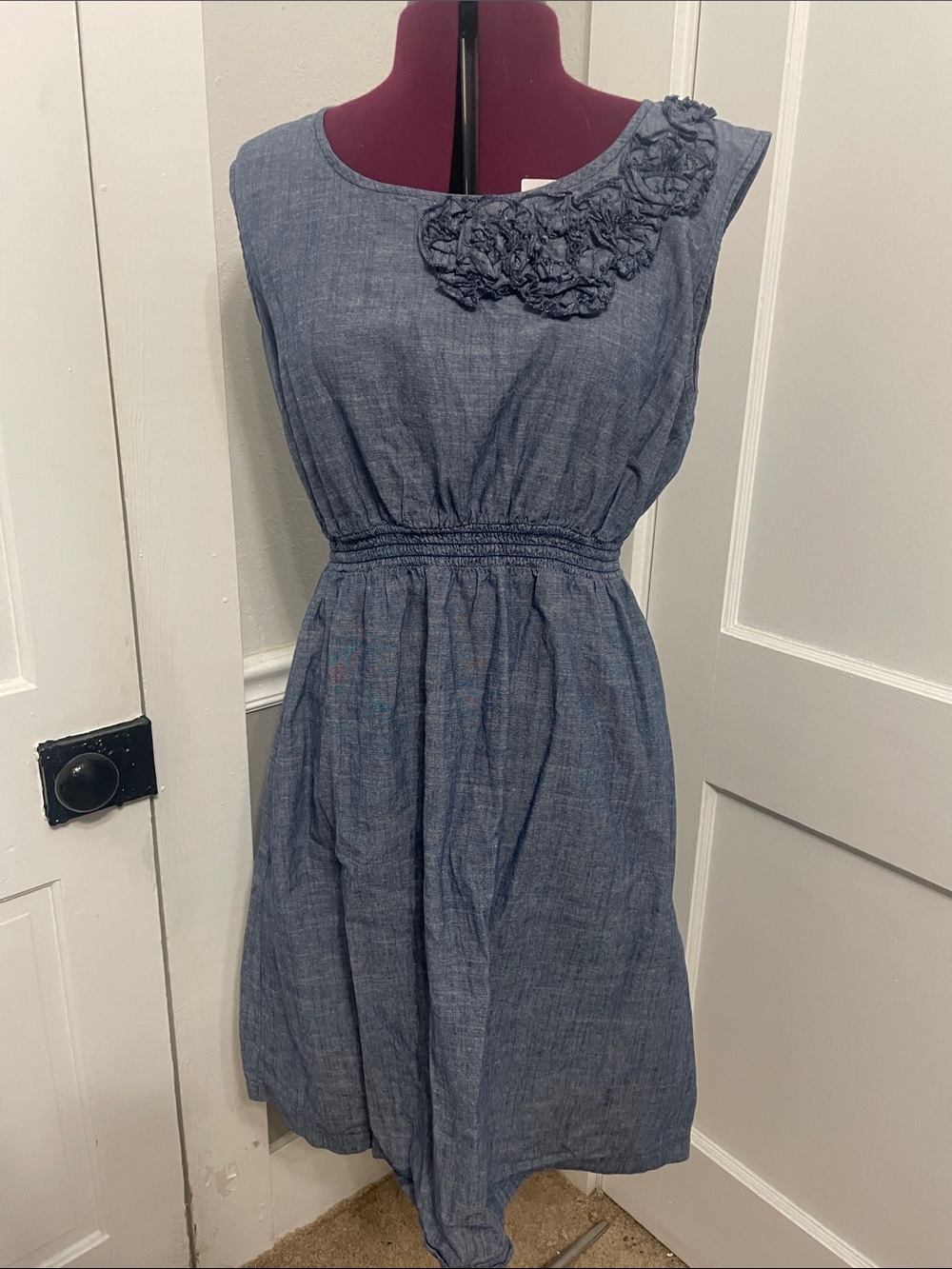 Merona Blue Sleeveless Midi Dress with Floral Neck Detail